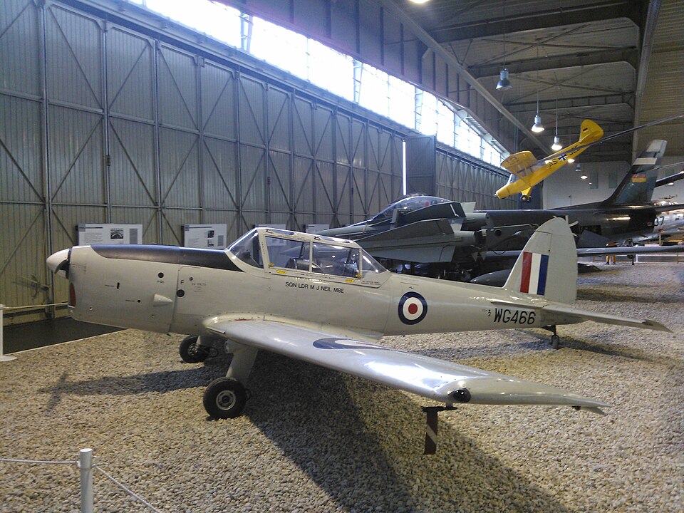 File:DHC-1 Chipmunk T-10.jpg