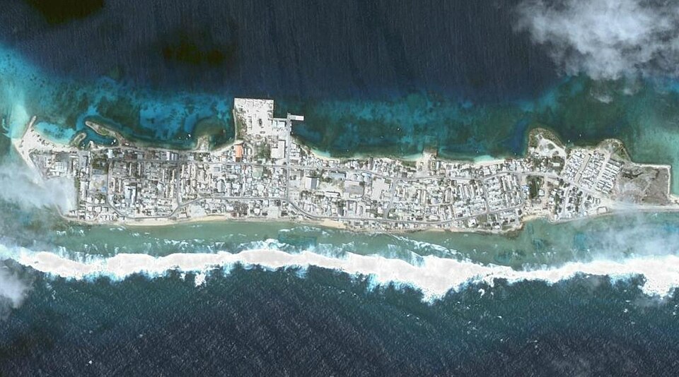 File:Ebeye Island.jpg