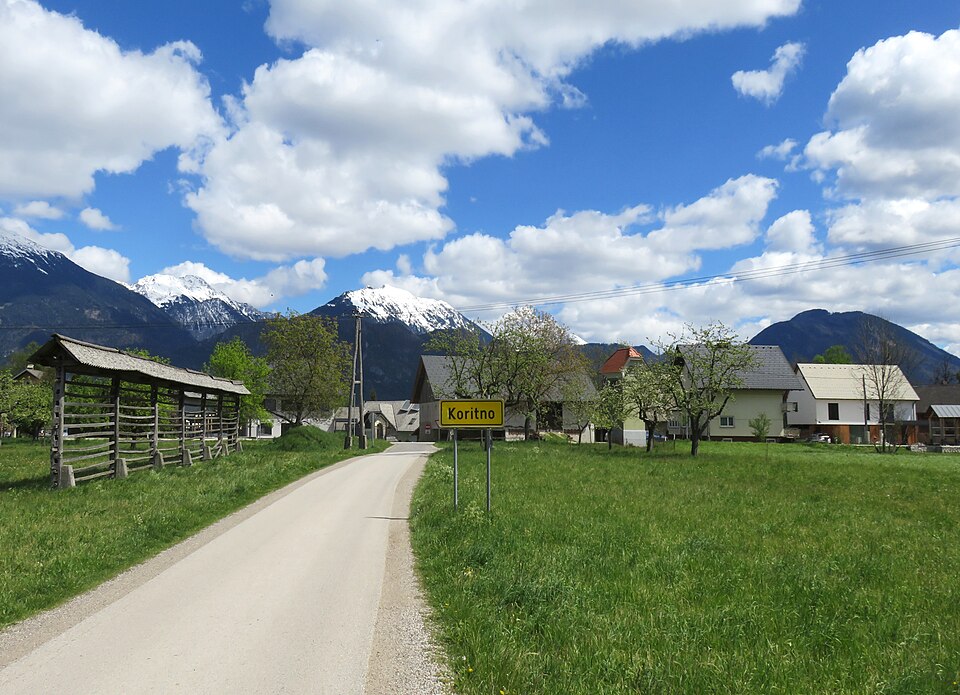 File:Koritno Bled Slovenia 3.jpg