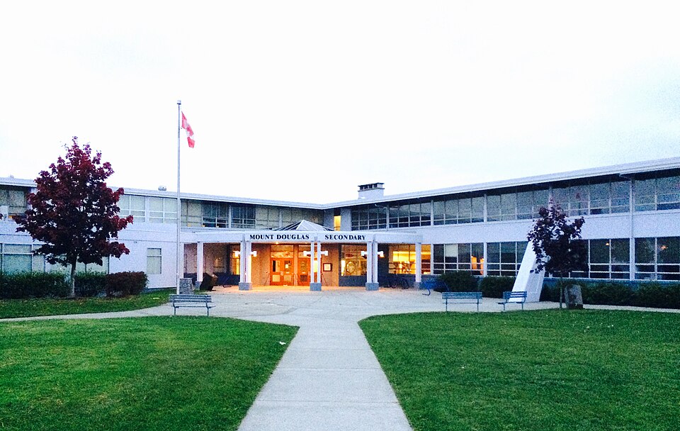 File:Mt Doug SS 01.jpg