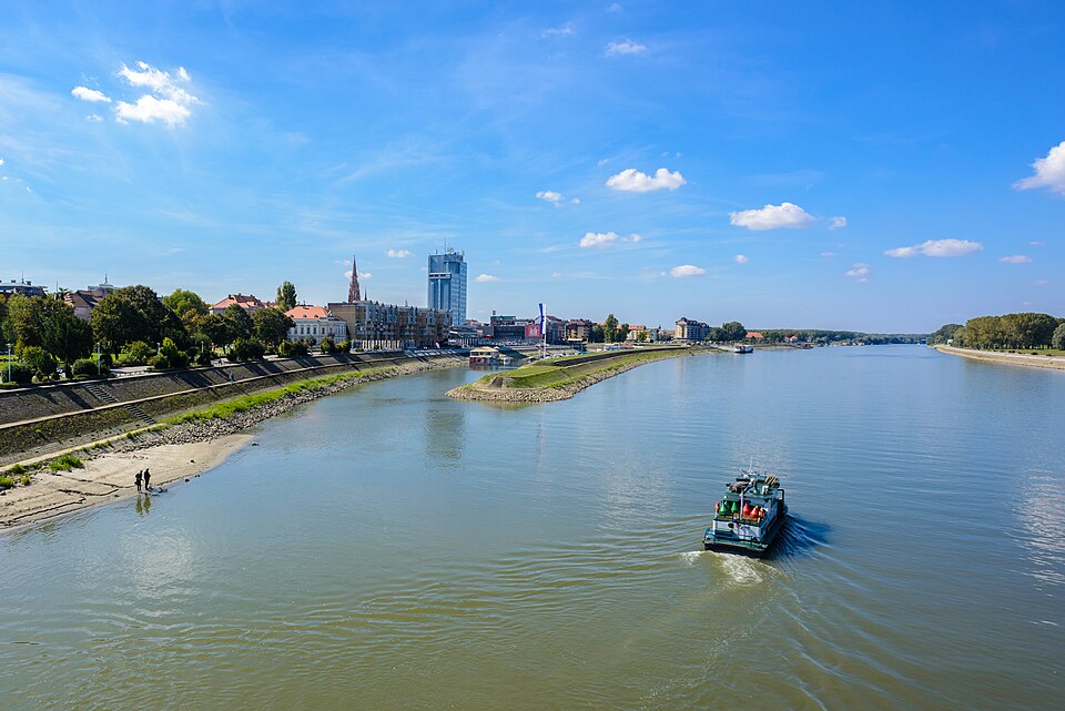 File:River Drava (29799981721).jpg