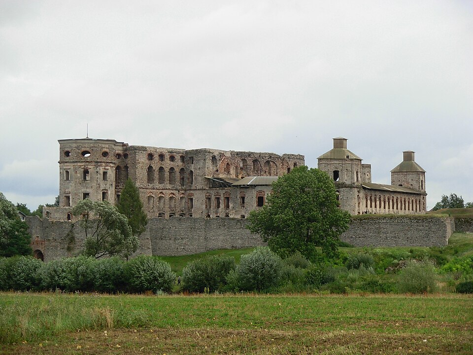 File:Krzyztopor Castle - 01.JPG