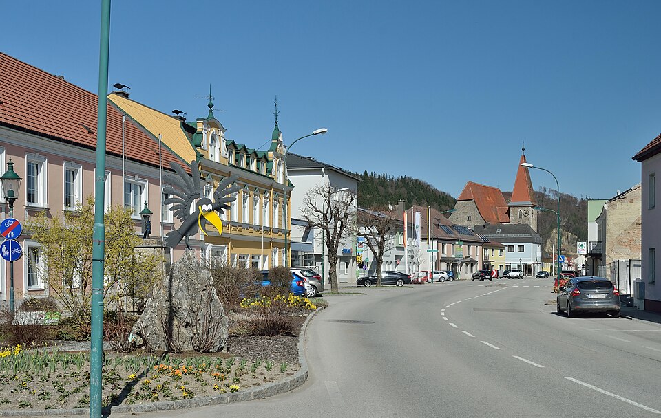 File:Marktplatz, Rabenstein an der Pielach.jpg