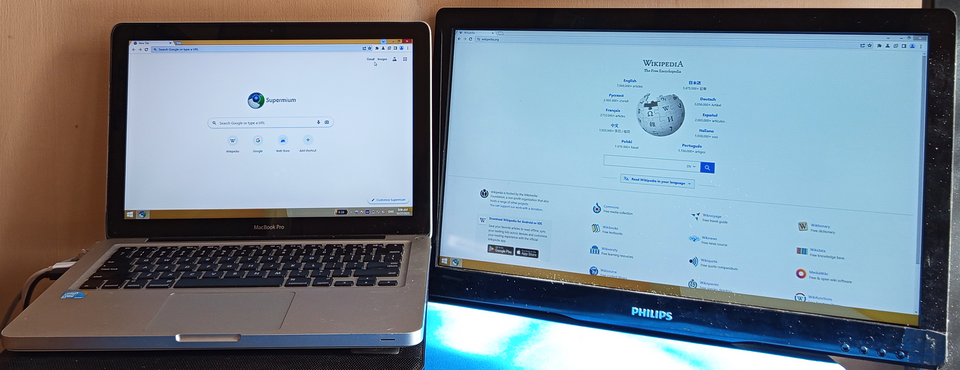 File:Multi-Monitor Macbook Pro.png