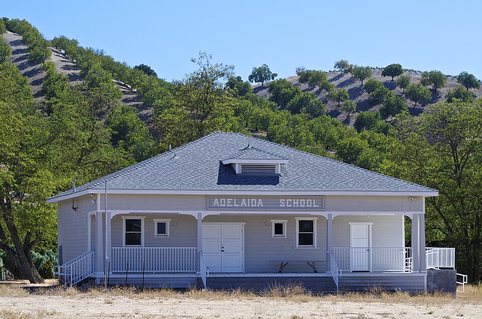 File:Adelaida School, SLO CA.jpg