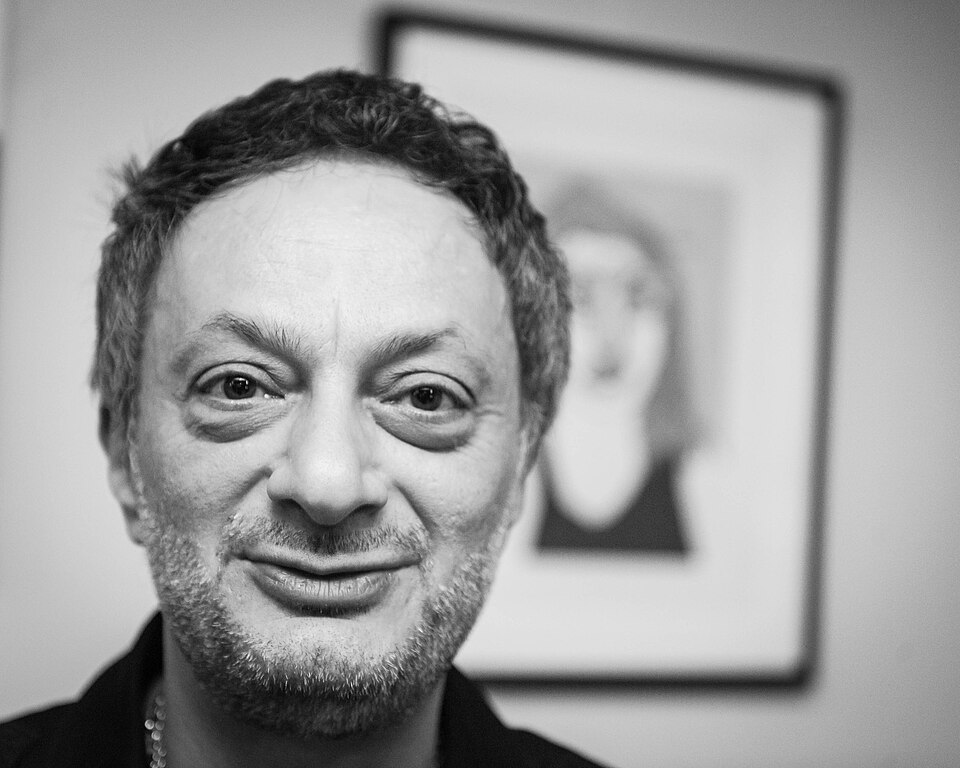 File:Feridun Zaimoglu Mietmaler bw.jpg