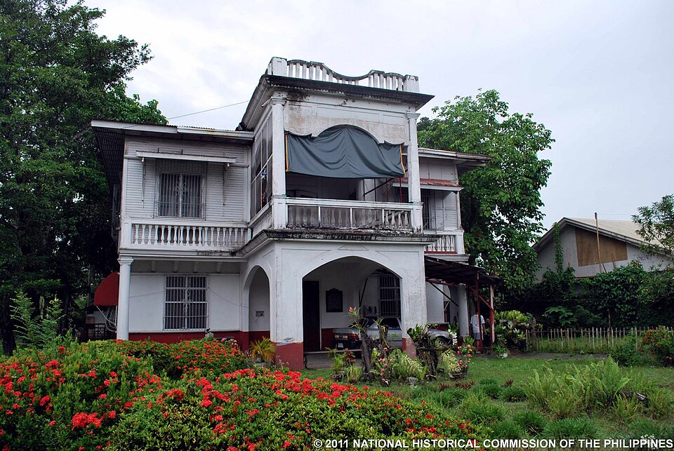 File:Hechanova Ancestral House 01.jpg