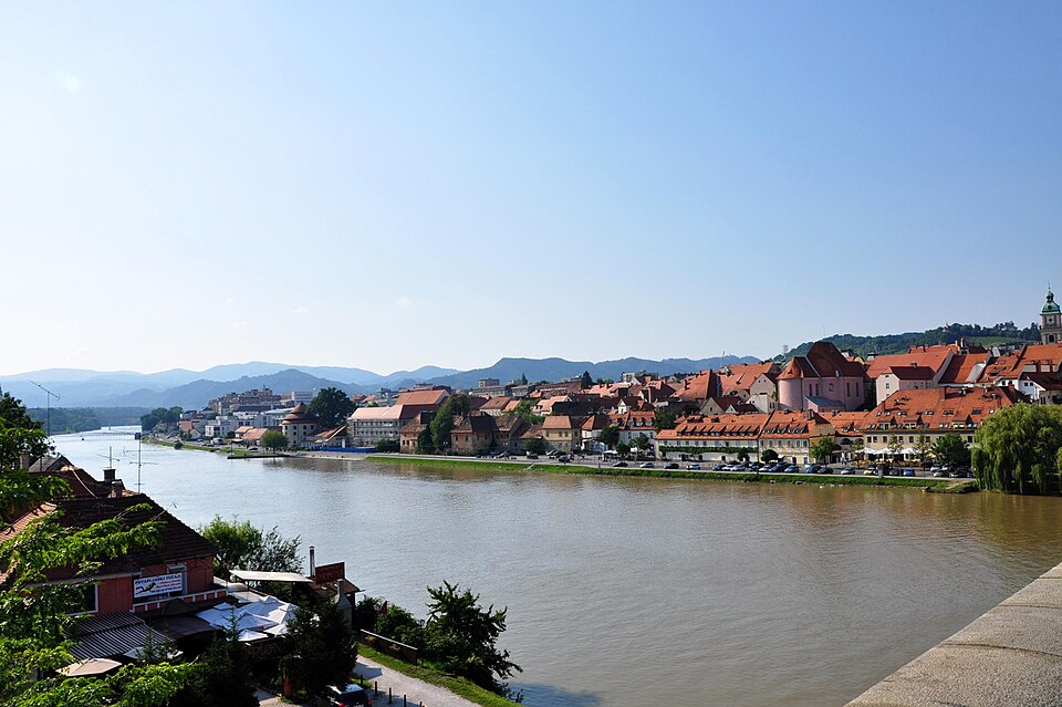 File:Maribor (15) (5468849812).jpg