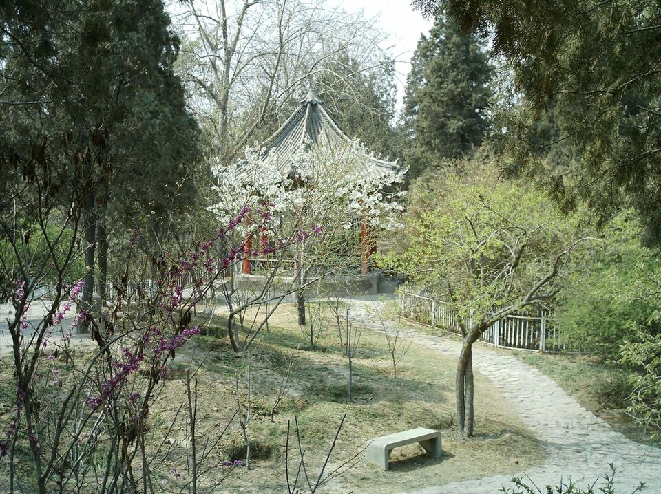 File:BaodingPark2.jpg