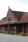 Center cross gable, 2024