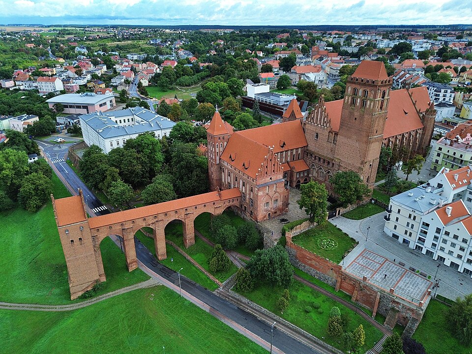 File:Kwidzyn zamek (dron).jpg