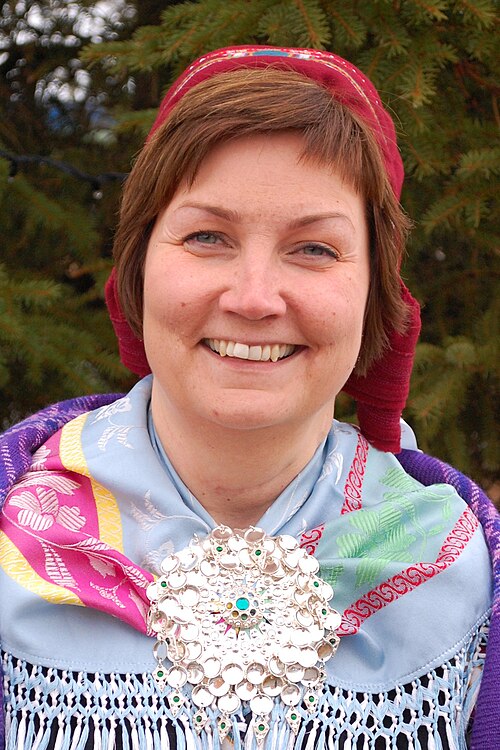 File:Aili Keskitalo presidentkandidat (8934868990).jpg