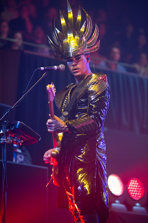 File:Luke Steele 2013-05-31.jpg
