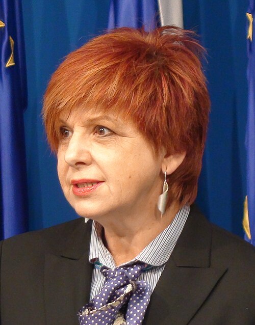 File:Majda Širca 2011 cropped.jpg