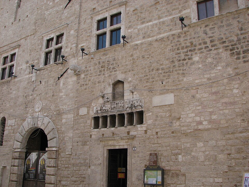 File:Narnipalazzocomunale.JPG
