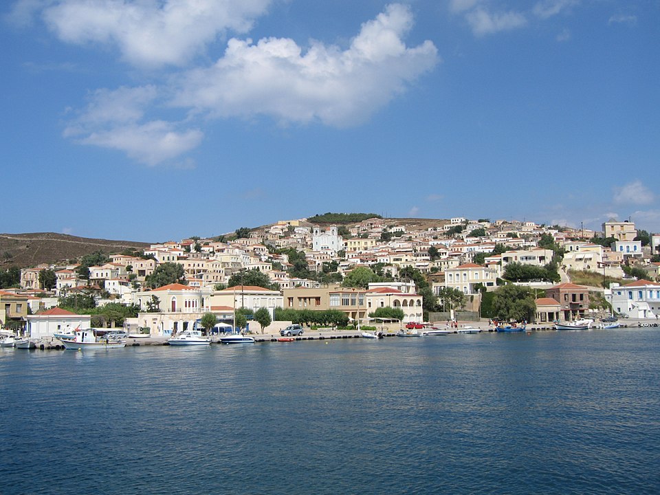 File:Oinousses main settlement.JPG