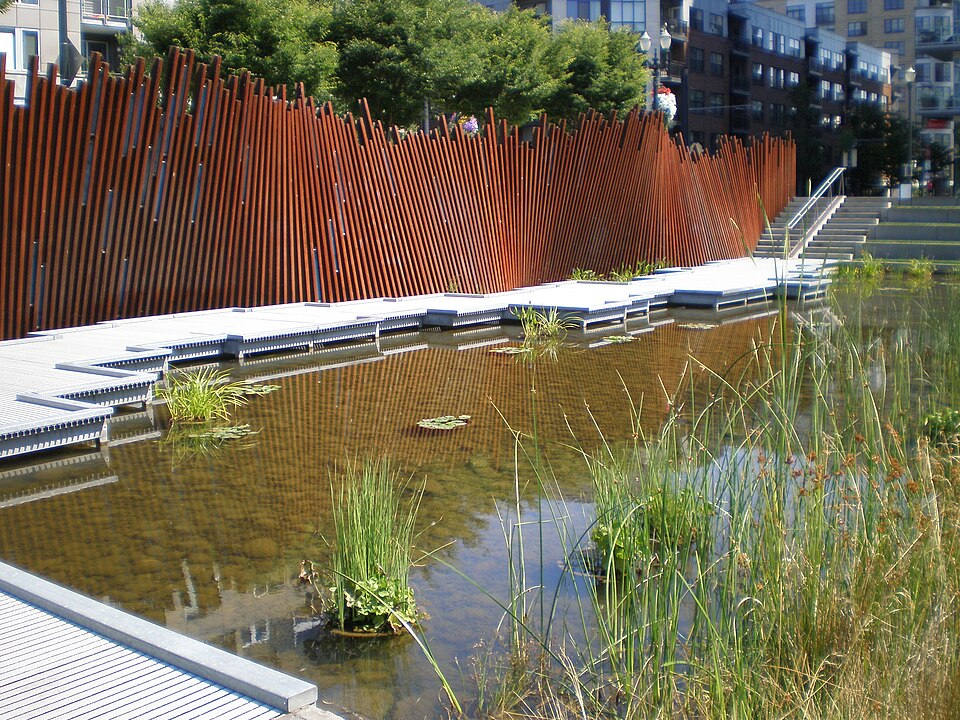 File:Tanner Springs Park.JPG