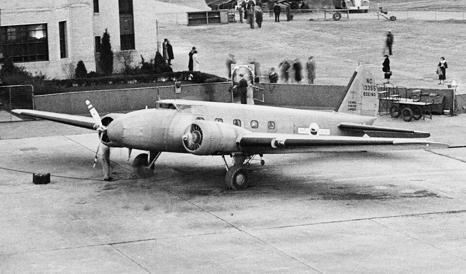 File:United Airlines Boeing 247 NC13355.jpg