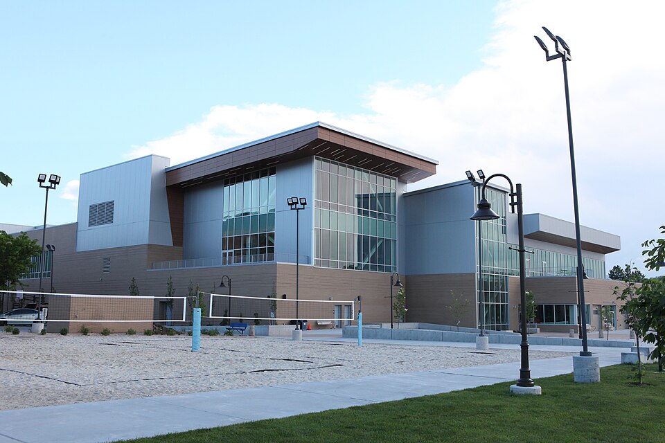 File:Utah State University Aggie Recreation Center.jpg