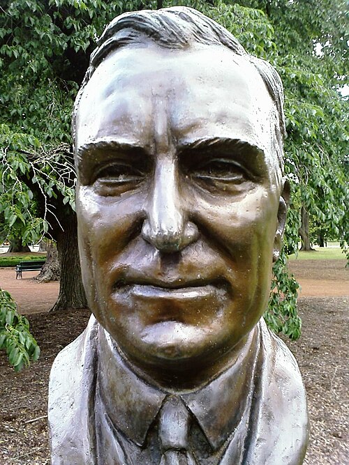 File:Earle Page bust.jpg