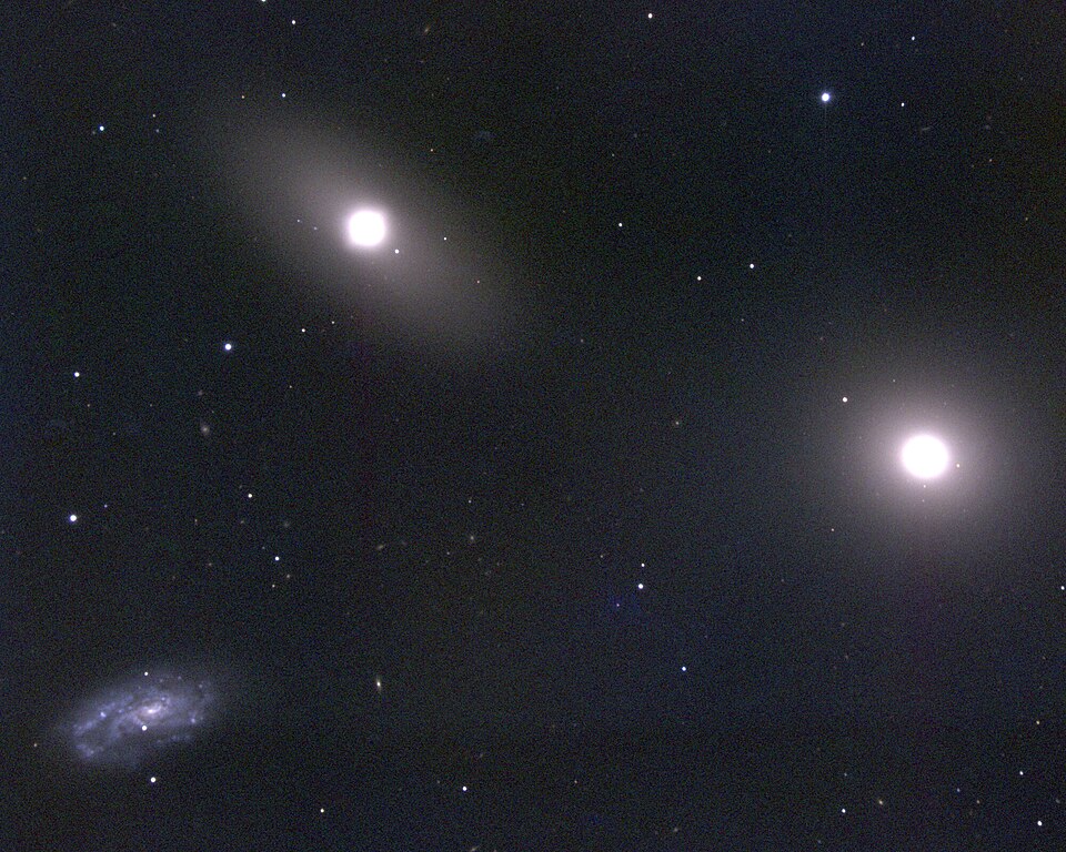 File:M105, NGC 3379 (noao-m105).jpg