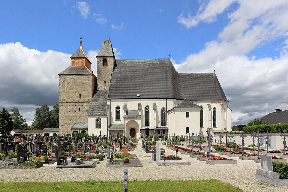 File:Vöcklabruck - Kirche Maria Schöndorf.JPG