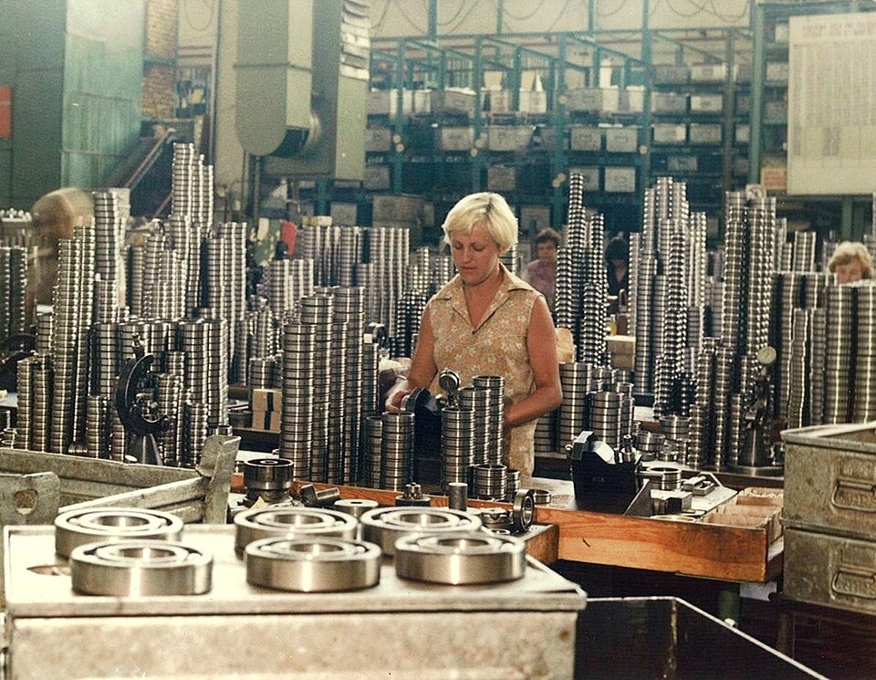 File:Worker 9.JPG