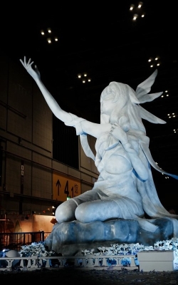 File:Columbina statue - Genshin FES 2026 - Shanghai.jpg
