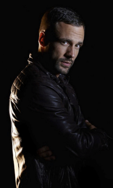File:Nick Blood as Lance Hunter.png