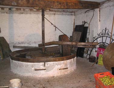 File:Cider-quern.jpg