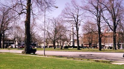 File:AvonNY Circle looking SW.PNG