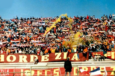 File:Horde zla, oct 1990.jpg