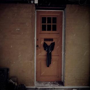 File:Happy-Home-by-Hedegaard.jpg