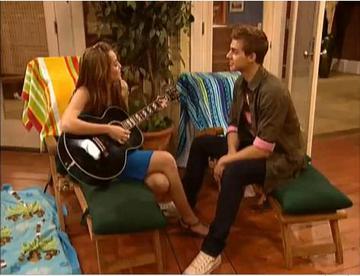 File:Hecouldbetheonemusicvideo.jpg