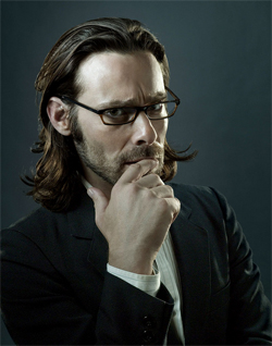 File:BSG - Gaius Baltar (James Callis).jpg