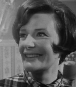File:Portrait of Pauline Delaney.png