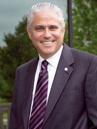 File:Waltbio.jpg