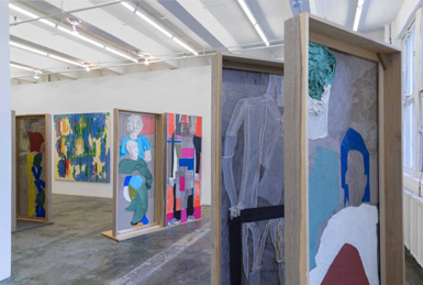 File:Dona Nelson Models Stand Close to the Paintings 2017 Installation view.jpg