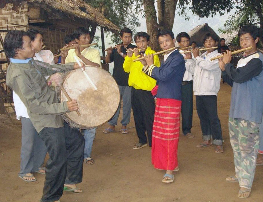 File:GroupMusicians.jpg