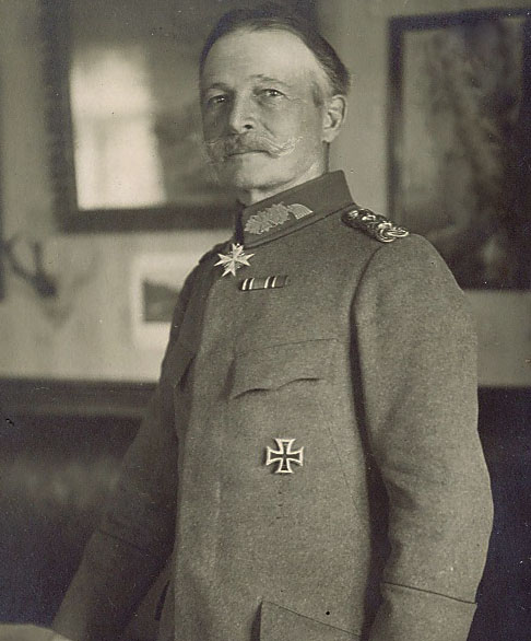 File:VonGronauhans.jpg