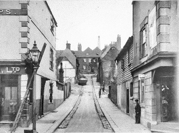 File:Queen Street Chatham Three Cups and Rob Roy unknown date.jpg