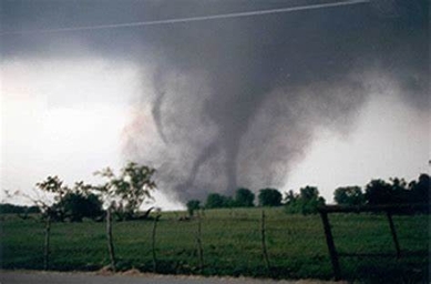 File:1997 Jarrell tornado dead man walking.jpeg