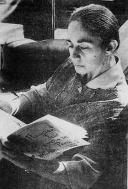 File:Violeta Autumn.jpg
