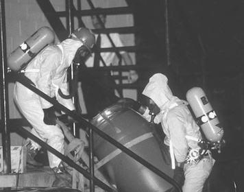 File:57 gallon drum 924 N 25th Street Jeffrey DahmerAa.jpg