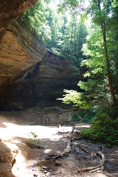 File:Hockinghills cave.JPG