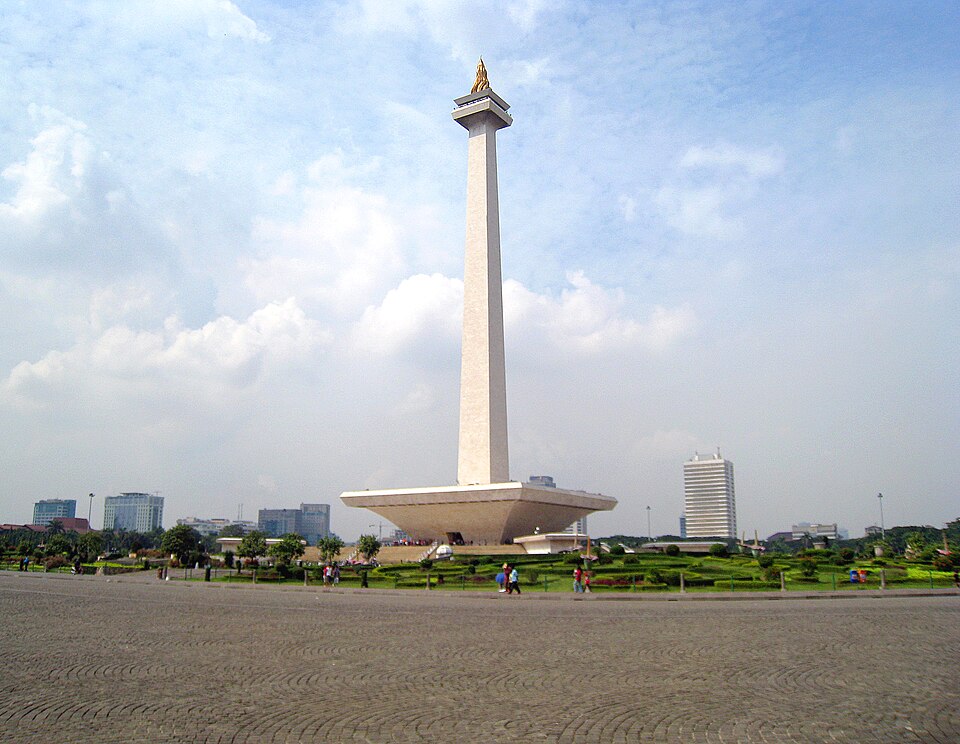 File:Monas on Medan Merdeka Jakarta.jpg
