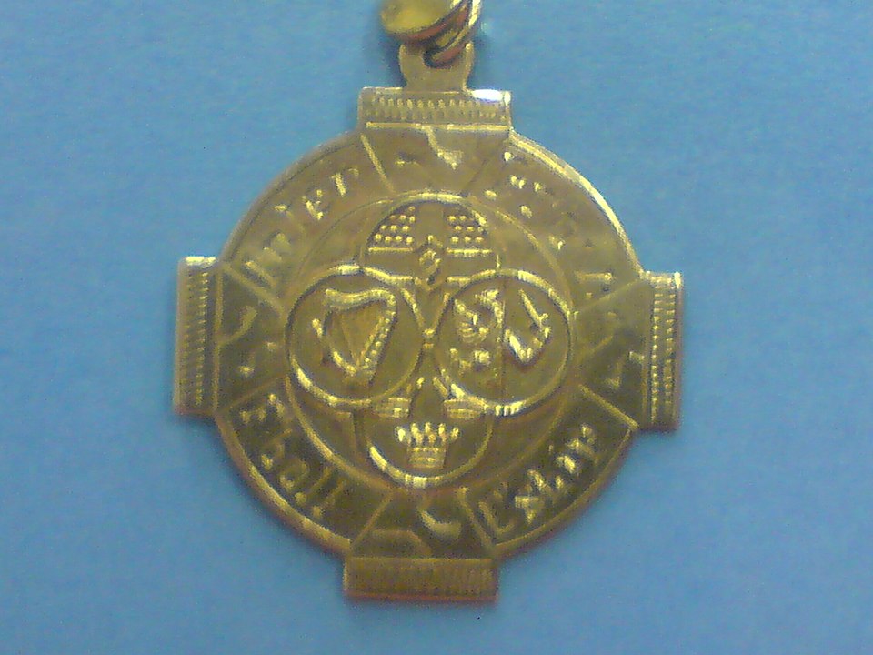 File:Railway Cup medal -1995.jpg