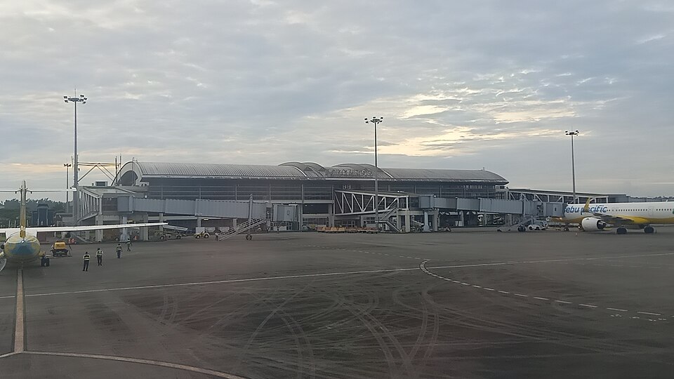 File:Iloilo Airport terminal building 2022-07-04.jpg
