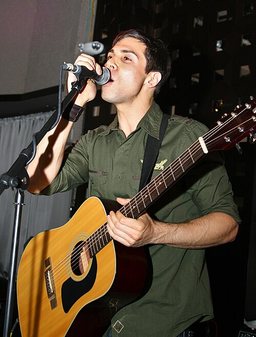 File:Davidhomykliveatsobs.jpg