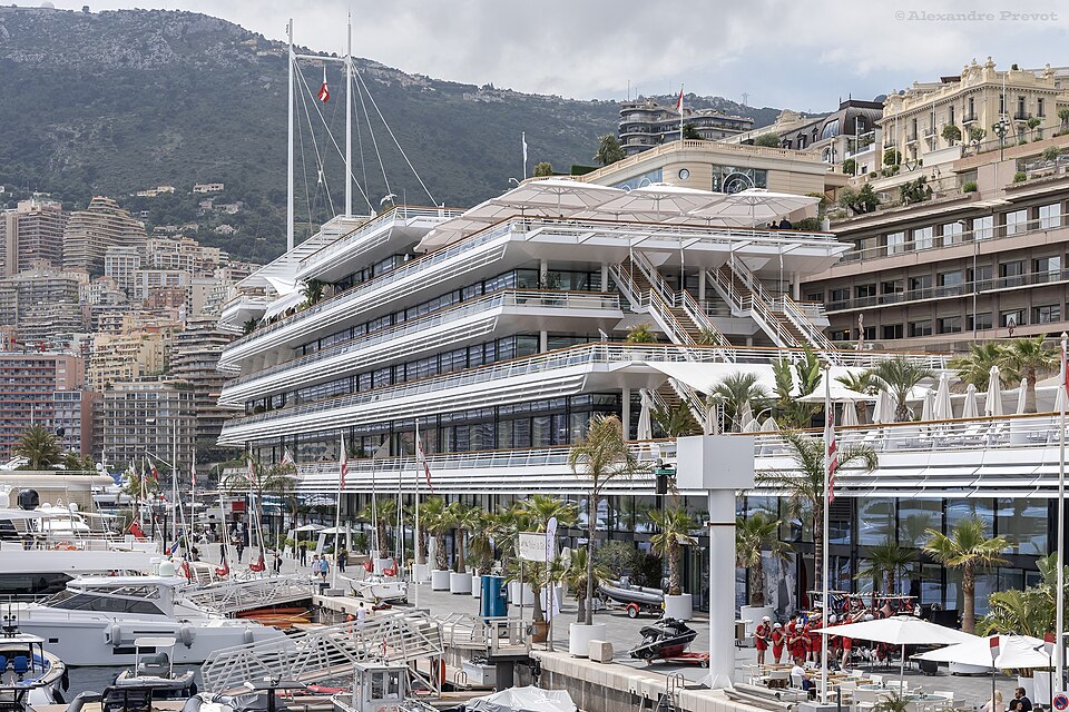 File:Yacht Club de Monaco (48730185438).jpg